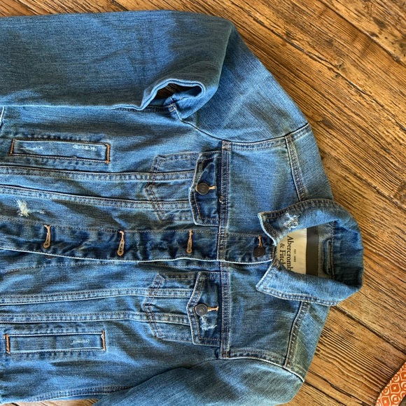 Abercrombie & Fitch Denim Jean Jacket - Picture 2 of 9